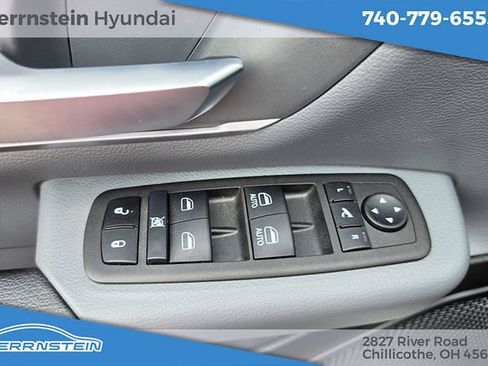 Used 2023 RAM 1500 Big Horn AWD/4WD image 14