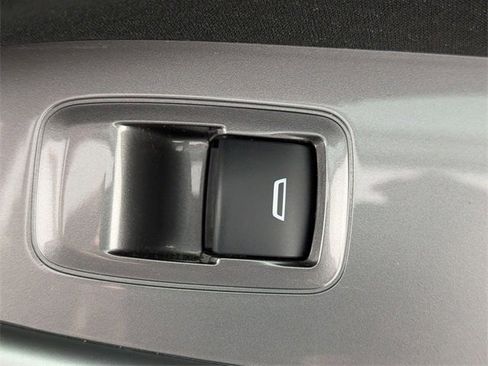 Used 2023 Chevrolet Malibu LT image 32