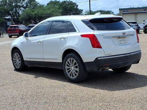 Used 2017 Cadillac XT5 Luxury FWD image 3