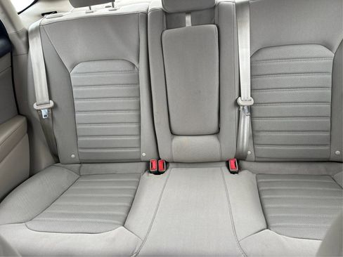 Used 2020 Ford Fusion SE image 24