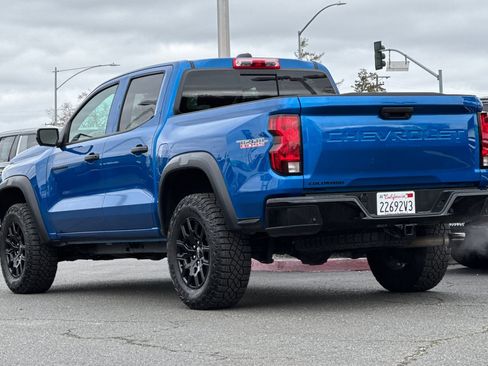 Used 2023 Chevrolet Colorado Trail Boss w/ Technology Package image 7