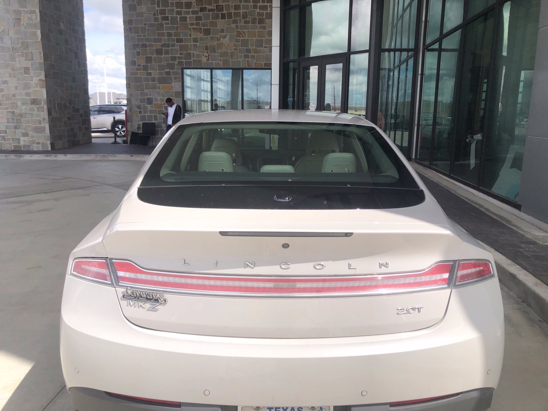 Used 2019 Lincoln MKZ Reserve w/ Reserve Plus Package FWD image 4