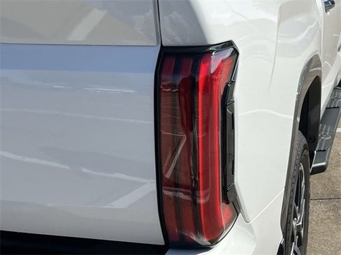 Used 2024 Toyota Tundra Limited image 7