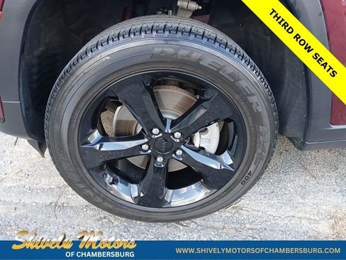 Certified 2022 Jeep Grand Cherokee L Laredo image 2