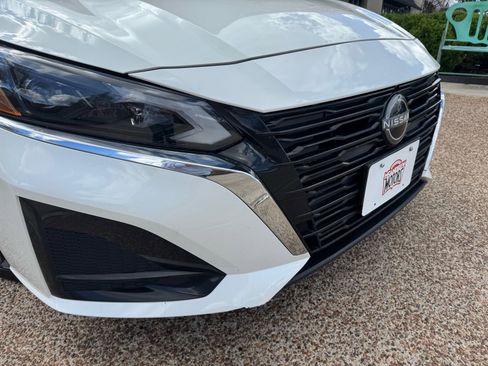 Used 2023 Nissan Altima 2.5 SL image 2