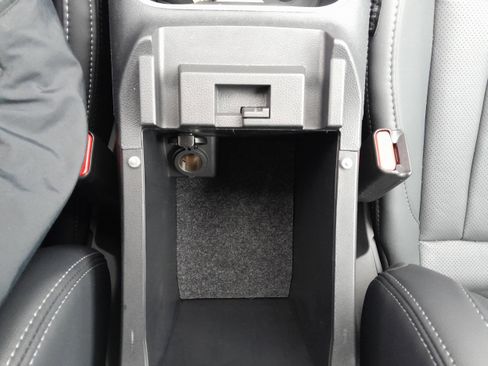 Certified 2025 Subaru Legacy Limited image 27