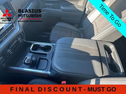 Used 2023 Chevrolet Silverado 1500 High Country w/ High Country Premium Package AWD/4WD image 28