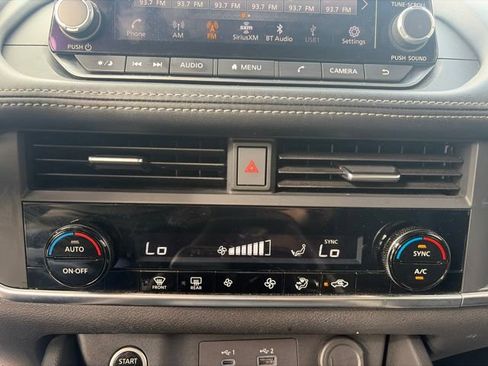 Used 2023 Nissan Rogue SV AWD/4WD image 24