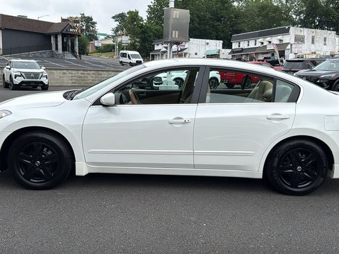 Used 2008 Nissan Altima 2.5 S w/ Emergency Aid Pkg FWD image 4