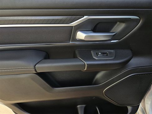New 2026 RAM 1500 4x4 Crew Cab image 13