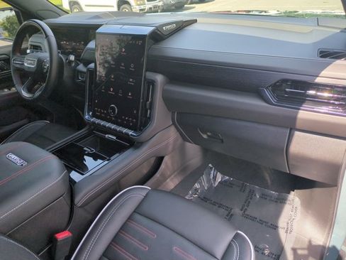 Used 2026 GMC Yukon XL AT4 Ultimate w/ LPO, Floor Liner Package AWD/4WD image 27