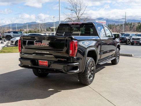 Used 2024 GMC Sierra 1500 AT4X image 7
