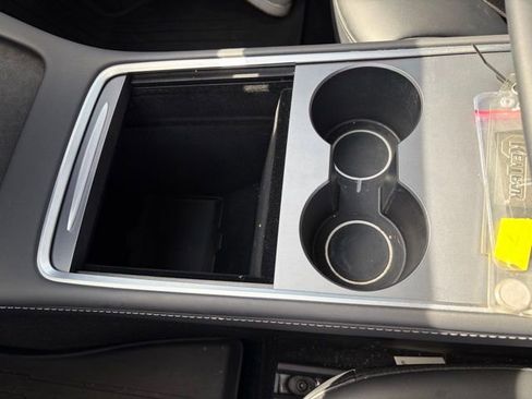 Used 2023 Tesla Model Y Long Range image 21