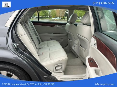 Used 2011 Toyota Avalon Limited FWD image 16