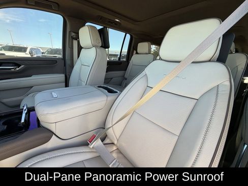 New 2026 GMC Yukon XL Denali w/ Denali Reserve Package image 17