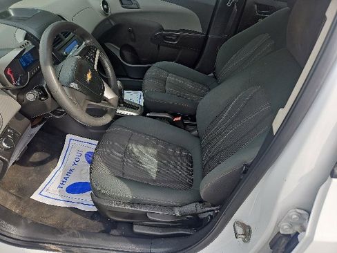 Used 2015 Chevrolet Sonic LS FWD image 7