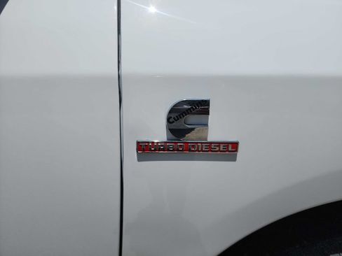 Used 2022 RAM 2500 Tradesman w/ Chrome Appearance Group AWD/4WD image 14