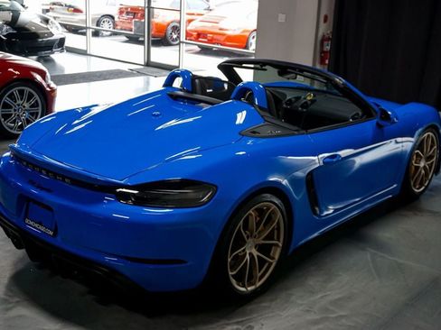 Used 2023 Porsche 718 Boxster Spyder RWD image 52