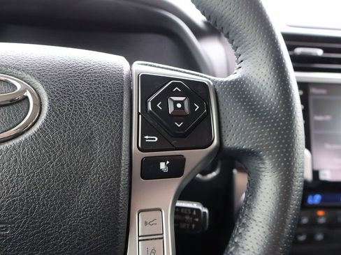 Used 2022 Toyota 4Runner Limited AWD/4WD image 28