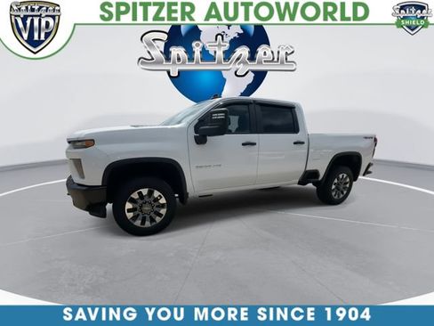 Used 2023 Chevrolet Silverado 2500 Custom w/ Custom Value Package AWD/4WD image 4
