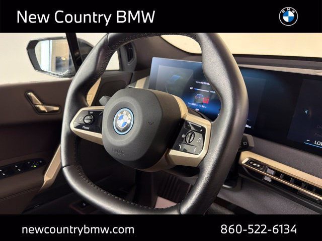 Used 2024 BMW iX xDrive50 w/ Sport Package AWD/4WD image 21