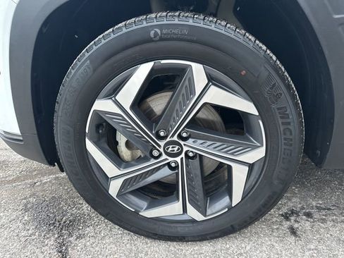 Used 2024 Hyundai Tucson Limited image 37
