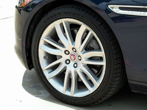 Used 2016 Jaguar XF Prestige RWD image 62