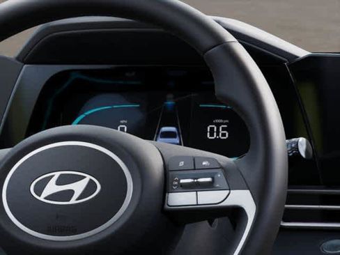 New 2025 Hyundai Elantra Sport image 14