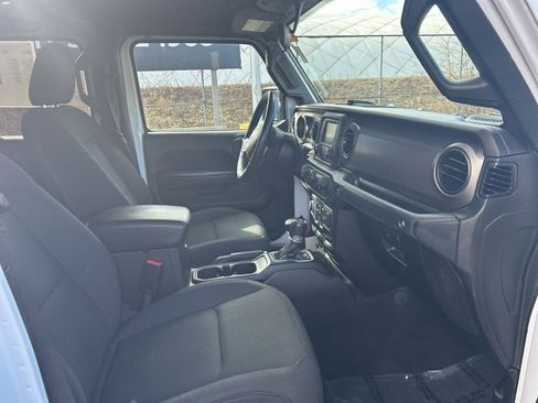 Certified 2020 Jeep Gladiator Sport w/ Quick Order Package 24S image 8