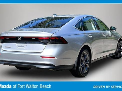 Used 2023 Honda Accord EX image 5