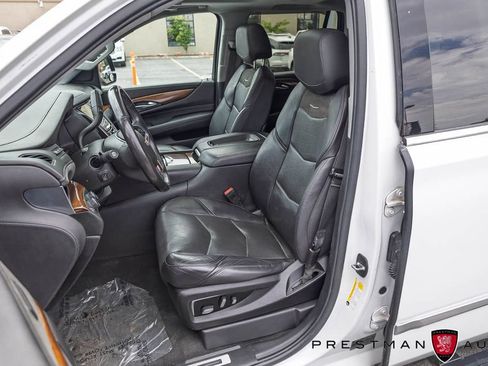 Used 2020 Cadillac Escalade Premium Luxury AWD/4WD image 26