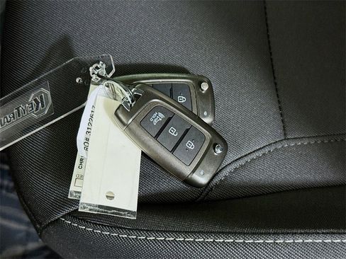 Certified 2024 Hyundai Tucson SE image 32