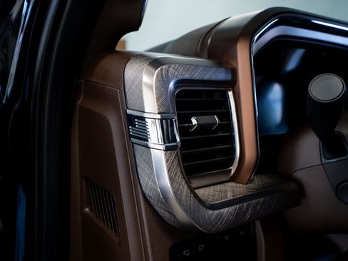 Used 2023 Ford F450 King Ranch w/ FX4 Off-Road Package AWD/4WD image 31
