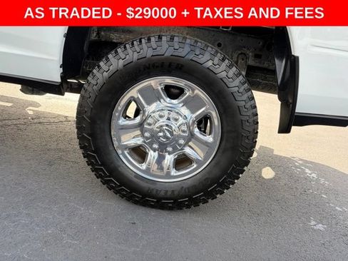 Used 2022 RAM 2500 Tradesman w/ Chrome Appearance Group AWD/4WD image 10