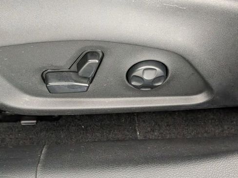 Used 2019 Jeep Compass Latitude w/ Popular Equipment Group AWD/4WD image 13