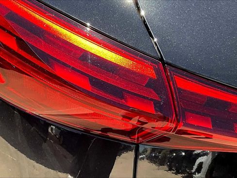 New 2025 Audi Q5 Premium image 14