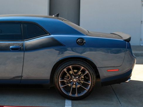 Used 2023 Dodge Challenger R/T w/ T/A Package image 10