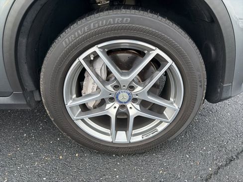 Used 2017 Mercedes-Benz GLC 300 4MATIC image 12