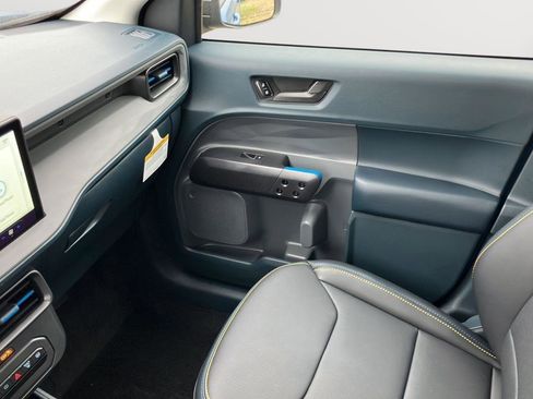 New 2026 Ford Maverick Lobo image 21