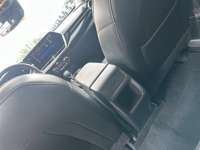 Used 2024 Chevrolet Trax ACTIV w/ Sunroof Package FWD image 24
