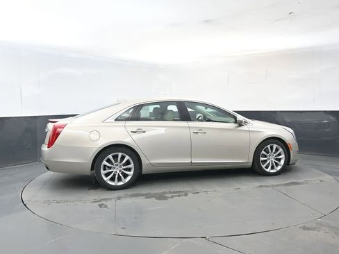 Used 2015 Cadillac XTS Luxury w/ Driver Awareness Package image 6