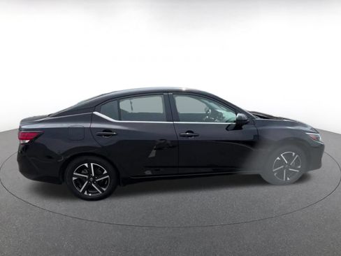 Used 2025 Nissan Sentra SV FWD image 16