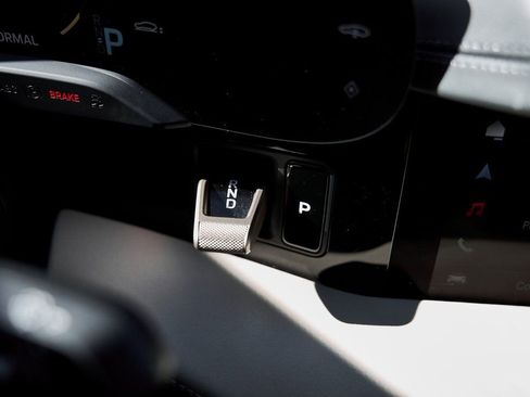 Used 2020 Porsche Taycan Turbo S image 63