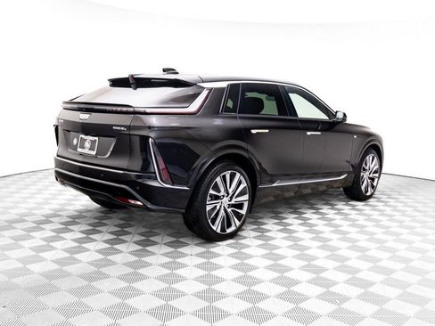 Certified 2024 Cadillac Lyriq Luxury w/ LPO, Floor Liner Package image 6