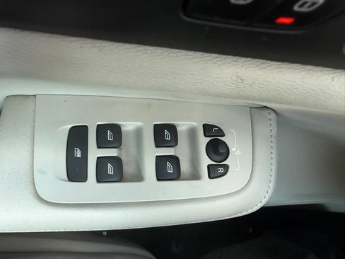 Used 2023 Volvo S60 B5 Plus AWD/4WD image 21