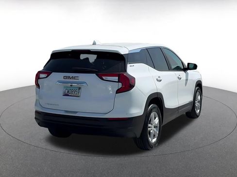 Used 2024 GMC Terrain SLE FWD image 14