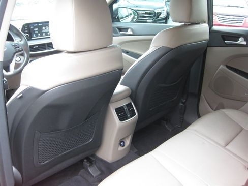 Used 2021 Hyundai Tucson Limited FWD image 29