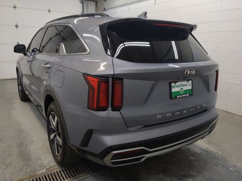 Used 2021 Kia Sorento S w/ Panoramic Sunroof Package FWD image 5
