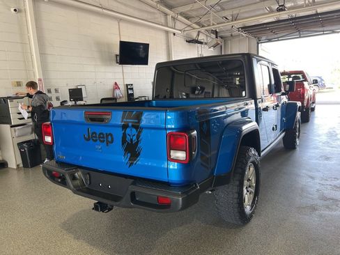 Used 2021 Jeep Gladiator Willys image 3