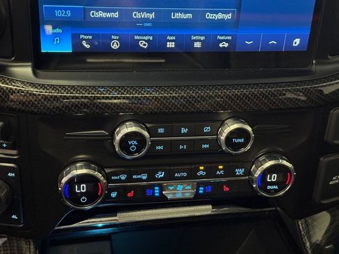 Used 2021 Ford F150 Lariat w/ Equipment Group 502A High AWD/4WD image 18